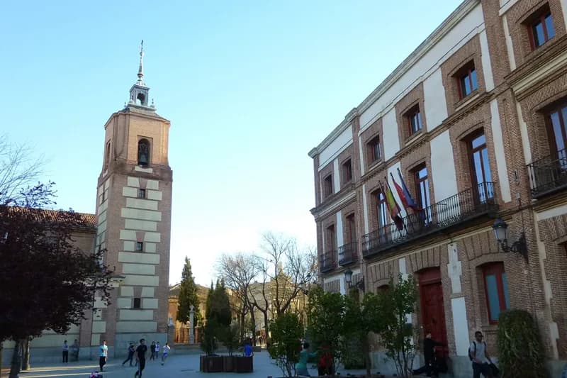 Puerta Bonita - Madrid